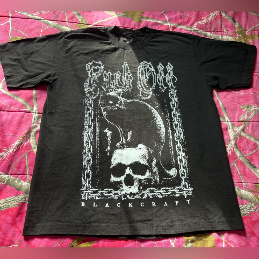 Black Cat Skull Graphic Tee - Black